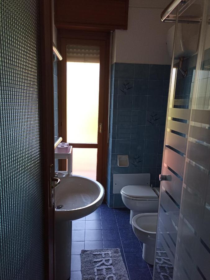 Appartamento Per 4 Persone Al Poetto Di カリアリ エクステリア 写真