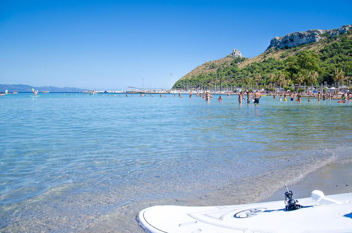 Appartamento Per 4 Persone Al Poetto Di カリアリ エクステリア 写真